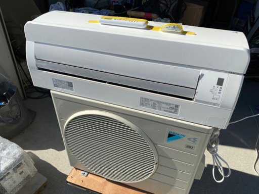 お薦め品‼️美品‼️ ダイキン ルームエアコン10畳用 2.8kW 2018年