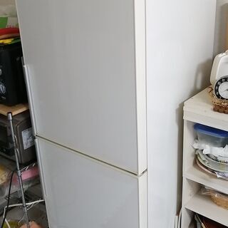 取引先決定_【無料】サンヨー（三洋）冷凍冷蔵庫 270L（現地引...