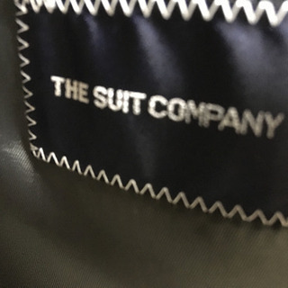 【期間限定価格！】THE SUIT COMPANY スーツ 黒 ストライプ 3ピースの画像
