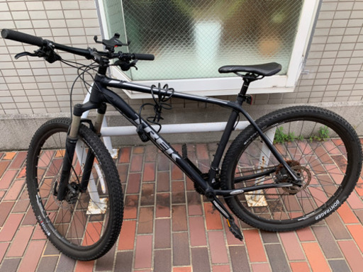 TREK Superfly 5  21.5 黒　５人検討中