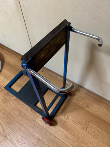 船外機　スタンド