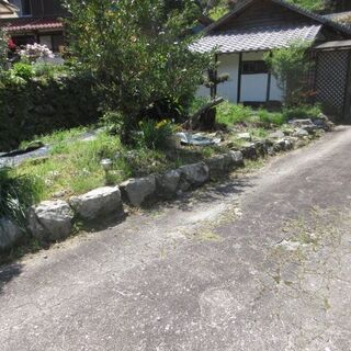 庭の工事の補助作業のアルバイト