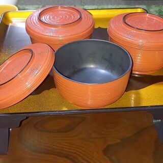 お椀類色々です。