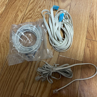 ケーブル(モジュラー？)の画像