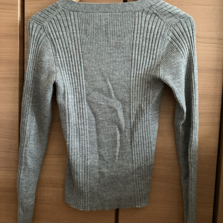 レディース　セーター　Vネック　グレー　Mサイズの画像