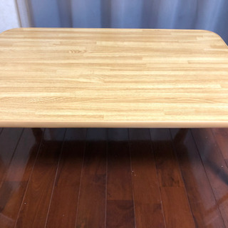 テーブル　茶色1000円　ホワイト2000円　（受け渡し待ち予定2名）