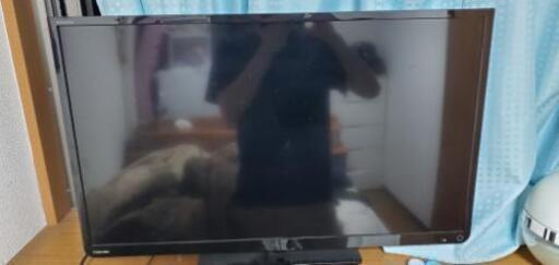 東芝REGZAテレビ（32インチ）