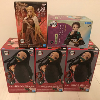 鬼滅の刃フィギュア　5点6000円×5組の画像