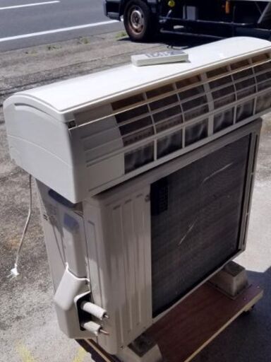 FUJITSU 富士通　ルームエアコン AS-J22B-W 2.2kw プラズマイオン ソフトクール除湿 内部クリーン