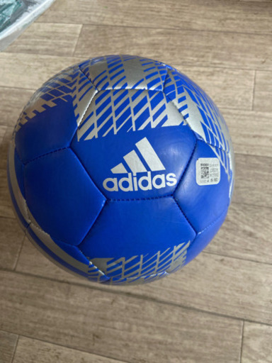サッカーボール　adidas size4 AF4862BSL