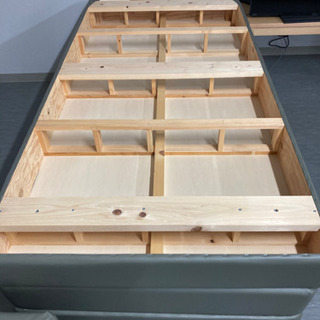 ベッドフレーム　の画像