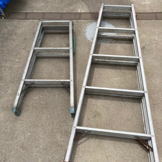 脚立2個セット　お取引の方が決まりました。