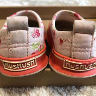 hushush スリッポン　13㎝の画像