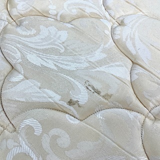 KINGSDOWN(キングスダウン)のワイドタブルベッドをご紹介の画像