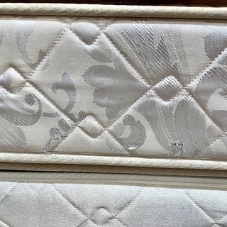 KINGSDOWN(キングスダウン)のワイドタブルベッドをご紹介の画像