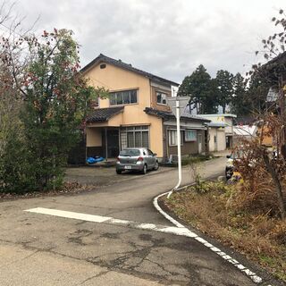 木を切ってトラックで運ぶ🌸簡単な作業の手伝いをお願い致します！の画像