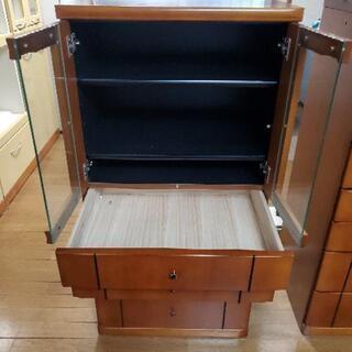 値下げ！縦型　サイドボードの画像