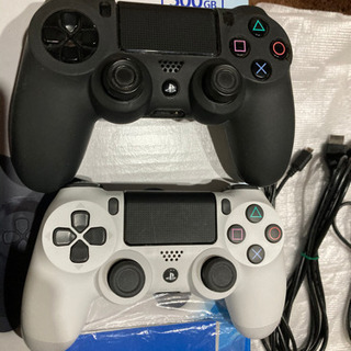 PS4 PlayStation 4 500GB CUH-2000A B01の画像