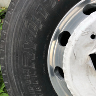 新品！295/80/22.5！の画像