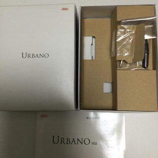 au.スマートホン　URBANO VO2の画像