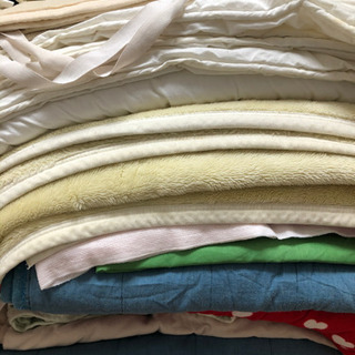 毛布、布団無料差し上げます