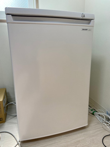 【美品】小型冷凍庫 SHARP FJ-HS9X ホワイト 86L