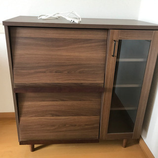 隠せる収納のレンジ台