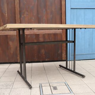 CRASH GATE(クラッシュゲート)/ノットアンティークスのGRIT(グリット) パイン古材LDテーブルです。ブルックリンスタイルなど男前インテリアにおススメのダイニングテーブル♪