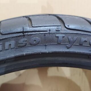 タイヤは無料で工賃のみ☆215/35ZR18(215/35R18)ピンソ少し訳あり1本のみの画像