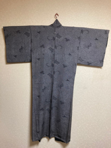 5MKO380   着物 袷着物 小紋 グレー  和服 オシャレ 家紋付き