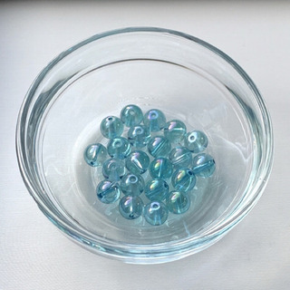 アクアオーラ（蒸着水晶）（6mm玉）粒売りの画像