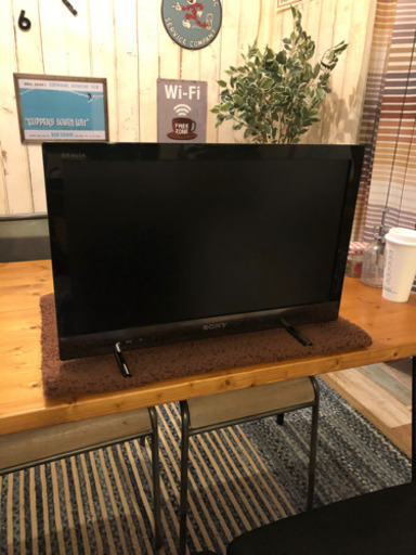 SONY  BRAVIA     2011年製