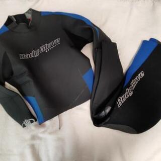 ウエットスーツ　上下切り離しの画像