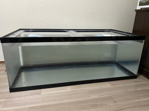 アクリル水槽