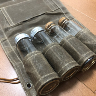 ブッシュクラフト用調味料入れケース4本容器付きセット