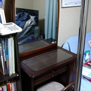 ドレッサー椅子付き