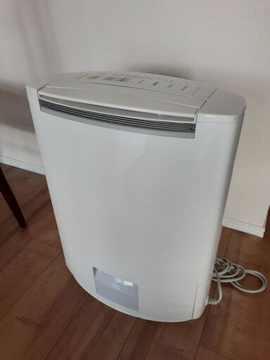 【決まりました】パナソニック　除湿乾燥機　未使用の付属品有り