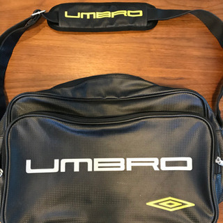 スポーツバッグ