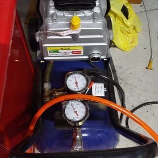 エアコンプレッサー
