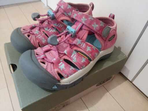 KEEN★キッズサンダル　19.5センチ　ピンク系