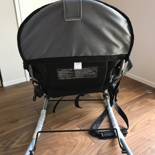 今月処分予定。ニューヨークベビーバウンサーテーブルの画像