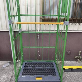 中古　カゴ台車　キャスター付　在庫3台　甲府市　カゴ車