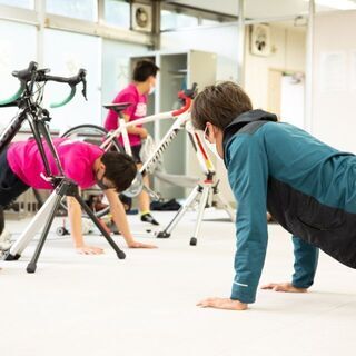 【オンライン】自宅で気兼ねなく！トライアスロンチーム監修のオンラ...