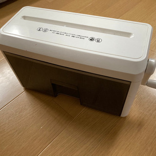 手動シュレッダー