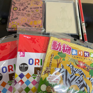 0525004 ディズニー、文具、ぬいぐるみセット