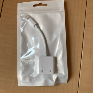 iPhone用　イヤフォン/充電　ケーブルの画像