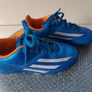 ジュニアサッカースパイクの画像