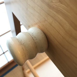 子供用木製ハンガーラックの画像