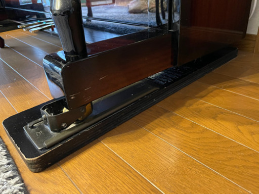 家具調アップライトピアノ(ねこ脚)一式