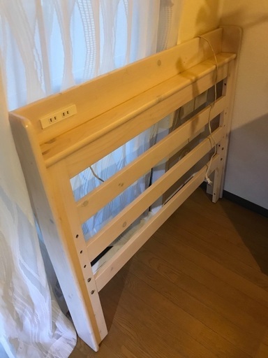 ベッド　白